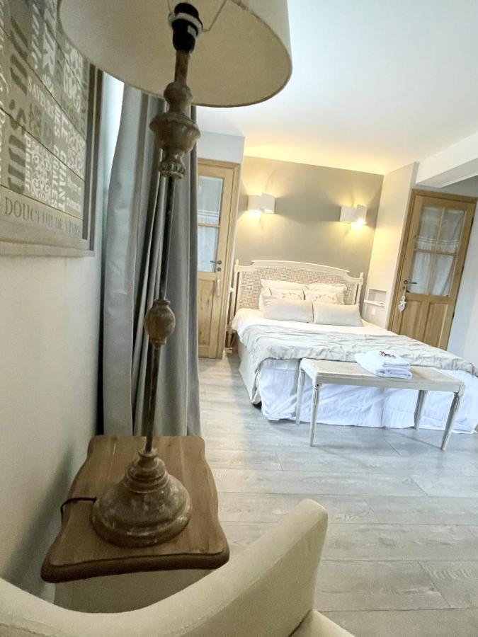 Le Paddock - Chambres Et Table D'Hotes Le Déluge エクステリア 写真