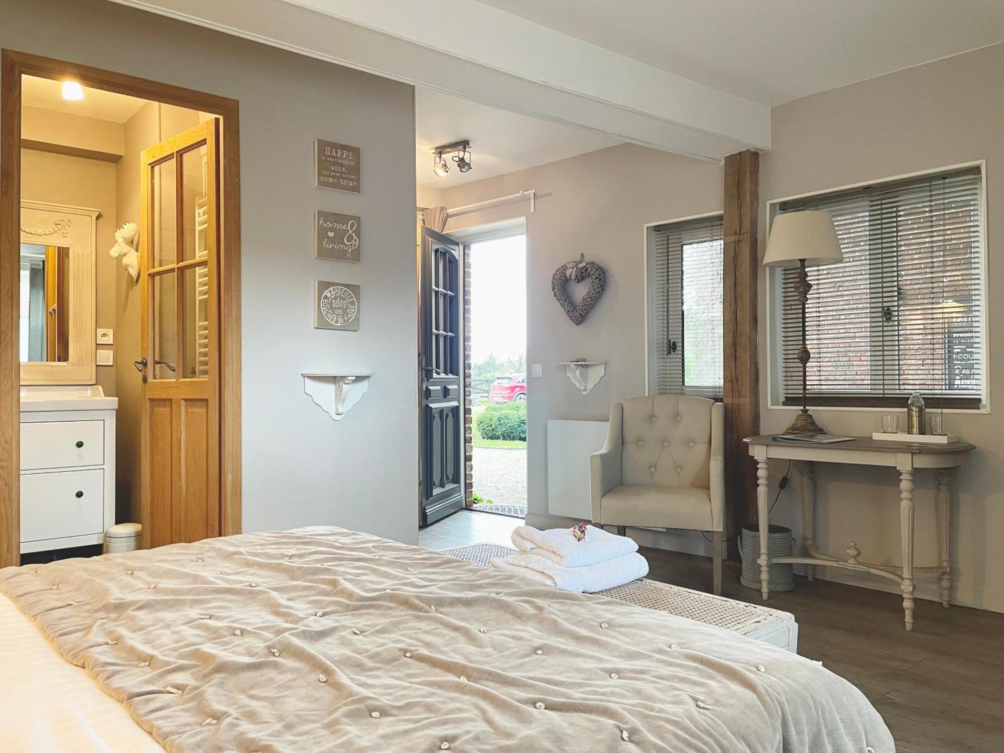 Le Paddock - Chambres Et Table D'Hotes Le Déluge エクステリア 写真